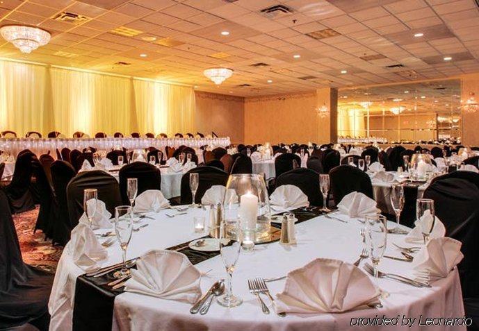 Renaissance Des Moines Savery Hotel Facilities photo