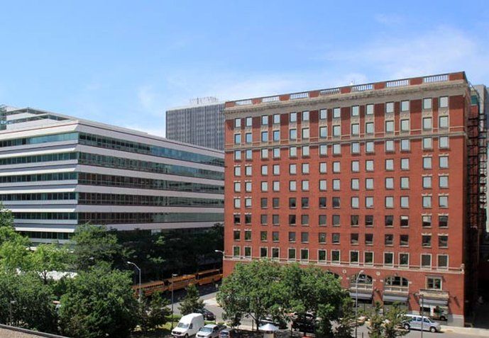 Renaissance Des Moines Savery Hotel Exterior photo