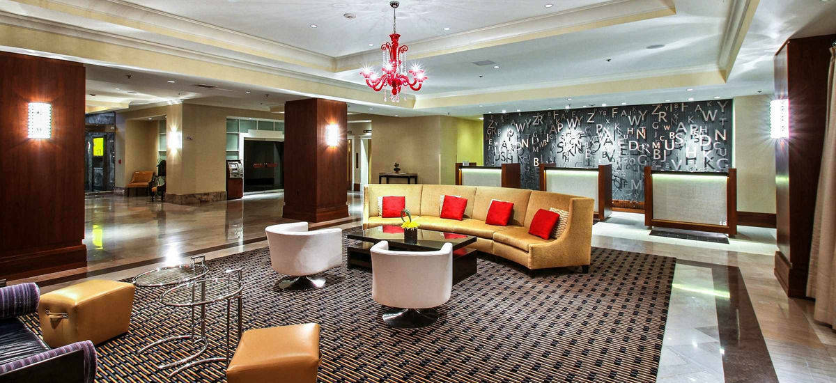 Renaissance Des Moines Savery Hotel Exterior photo